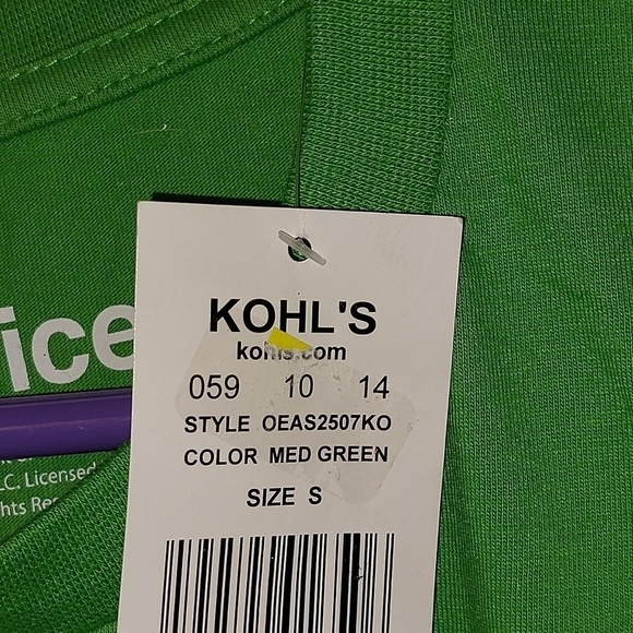 THE OFFICE KEVIN Secret Santa T-Shirt SMALL Christmas NEW w/ TAGS - Picture 6 of 6